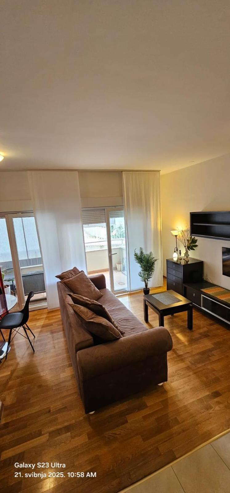 Adela Apartments - Beach Znjan Split Exterior foto
